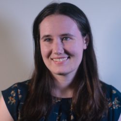Jennifer Schell Headshot